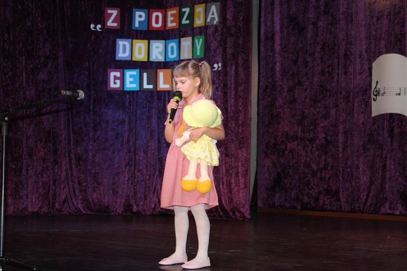 Zdj. nr. 19. Rozśpiewane kino Nawojka - Festiwal Piosenki Dziecięcej „Z poezją Doroty Gellner”.