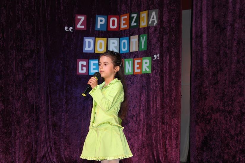 Zdj. nr. 47. Rozśpiewane kino Nawojka - Festiwal Piosenki Dziecięcej „Z poezją Doroty Gellner”.