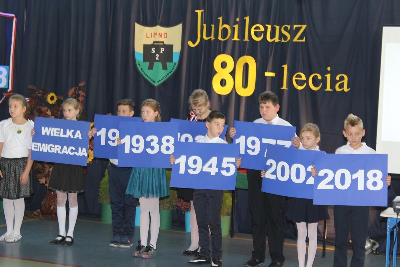 Zdj. nr. 56. Jubileusz 80-lecia istnienia Szkoły Podstawowej nr 2 w Lipnie