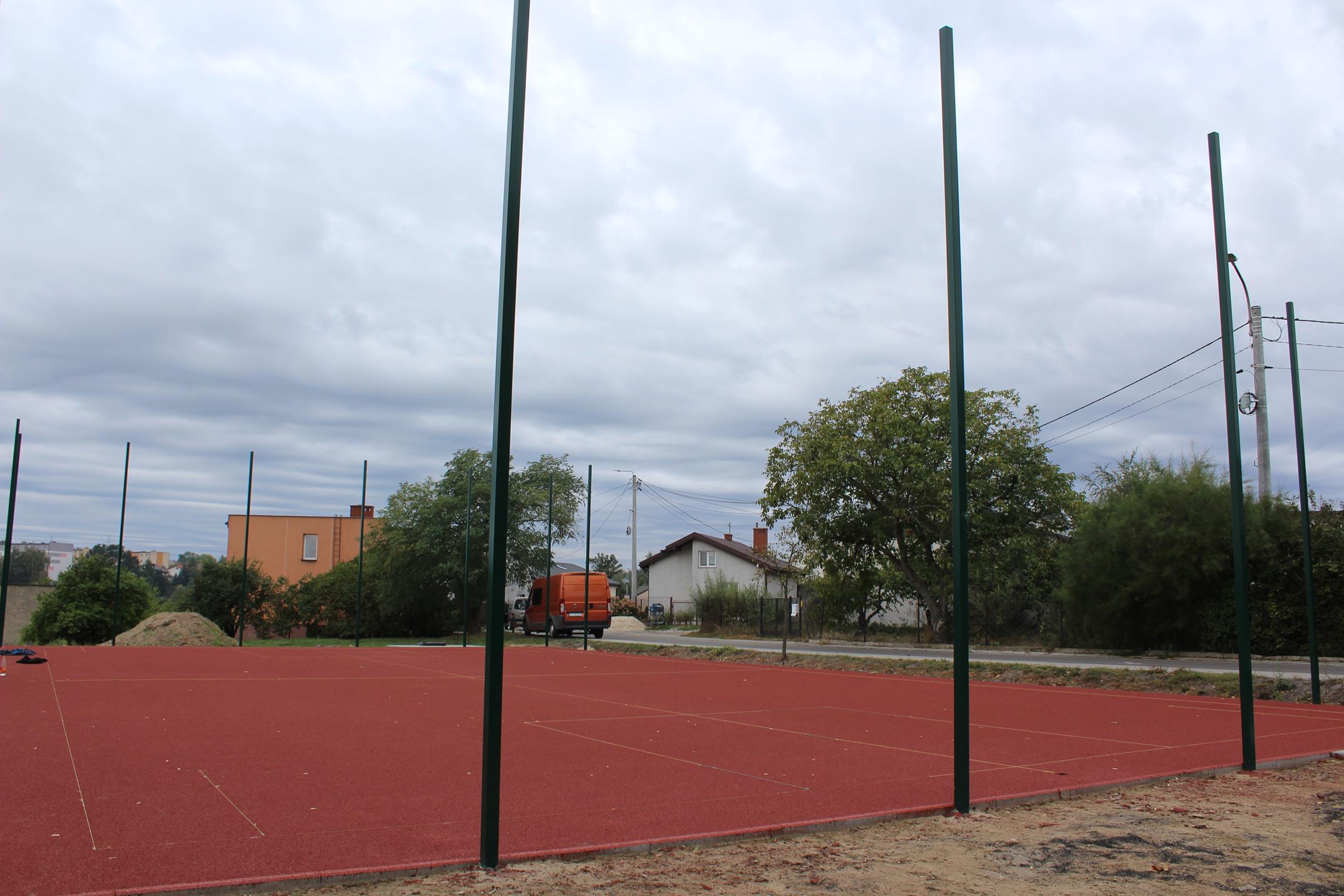 modernizowane boisko do koszykówki przy ul. Okrężnej w Lipnie