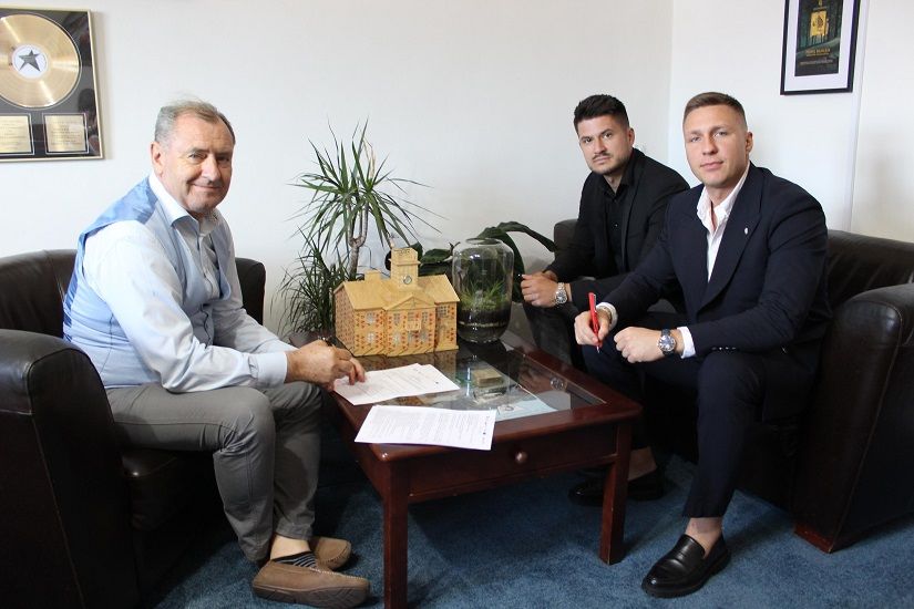 Umowa na modernizację i wyposażenie Miejskiej Biblioteki Publicznej w Lipnie podpisana