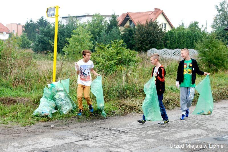 Zdj. nr. 13. Szkoła Podstawowa nr 2 zbierała odpady