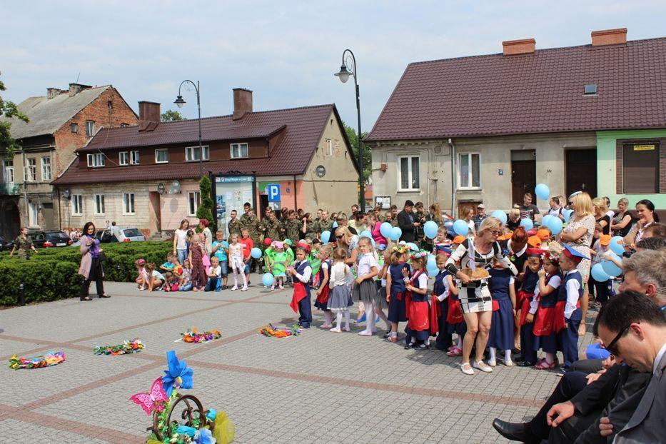 Zdj. nr. 4. BUS 500+ mieście Lipnie