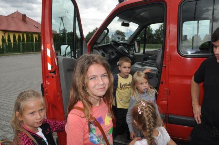 Zdj. nr. 65. Wizyta w Komendzie Państwowej Straży Pożarnej i Komendzie Powiatowej Policji