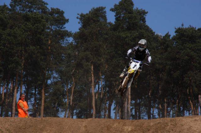 Zdj. nr. 10. Motocross