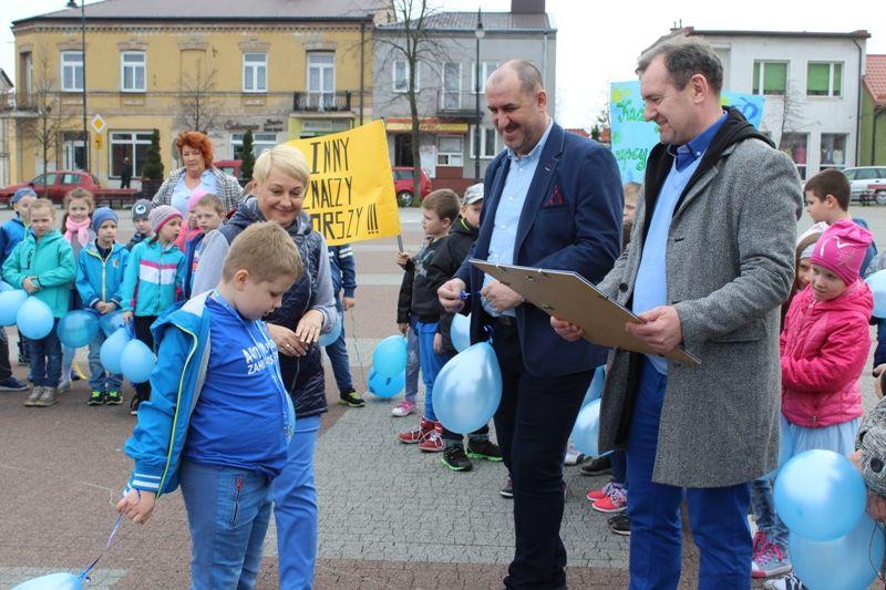 Zdj. nr. 16. Światowy Dzień Autyzmu