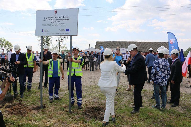 Droga z Lipna w kierunku Płocka w budowie