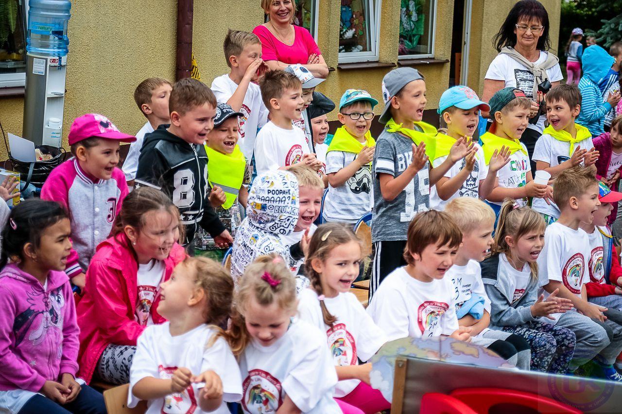 Zdj. nr. 24. Piknik ekologiczny Przedszkolak mały i duży przyrodzie służy