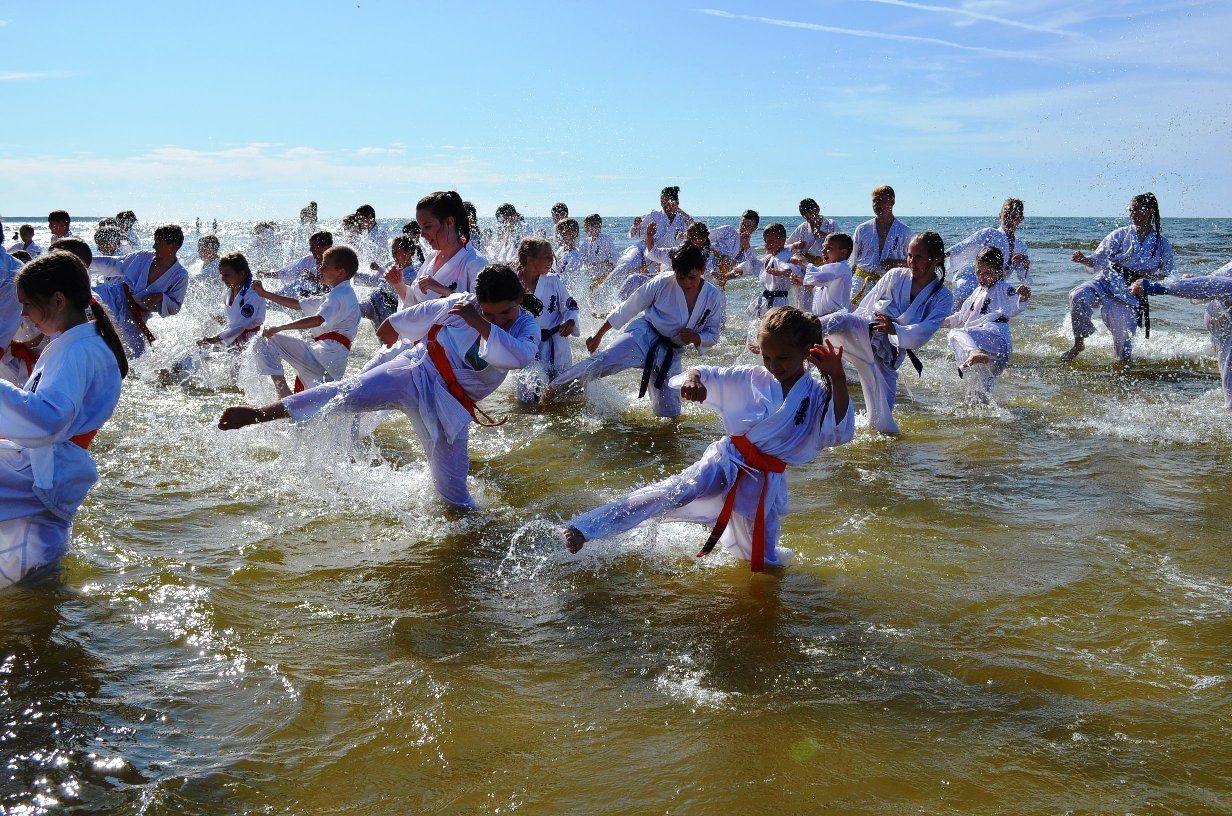 Zdj. nr. 6. Obóz letni Lipnowskiego Klubu Kyokushin Karate