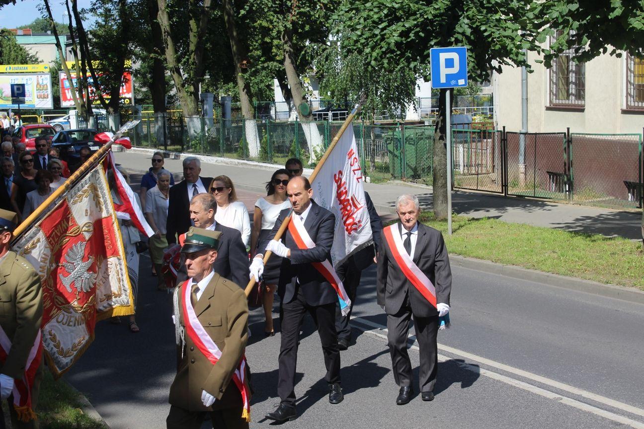 Zdj. nr. 3. Uczcili pamięć bohaterów Bitwy Warszawskiej - 15 Sierpnia