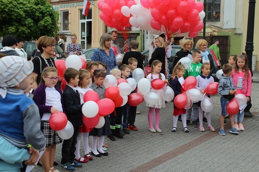 Zdj. nr. 10. Dzień Flagi Rzeczypospolitej Polskiej