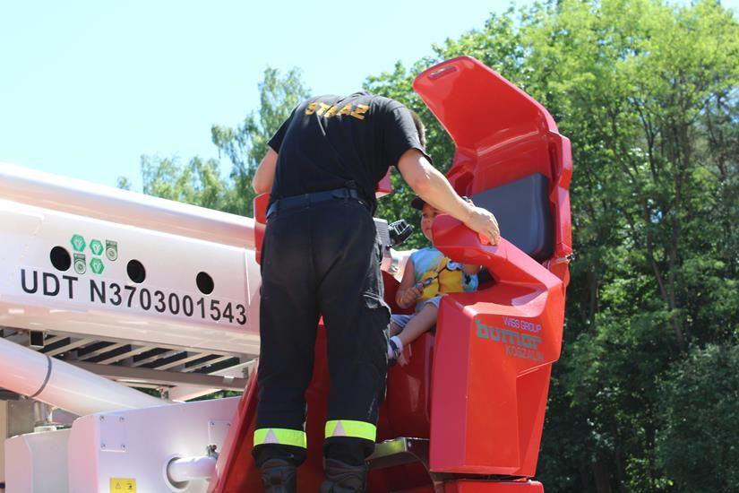 Zdj. nr. 74. Piknik rodzinny z okazji Dnia Dziecka