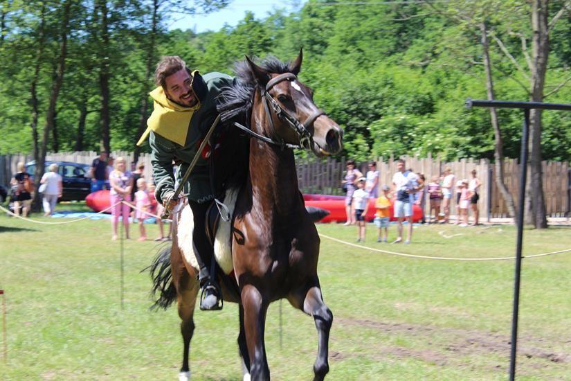 Zdj. nr. 110. Piknik rodzinny z okazji Dnia Dziecka