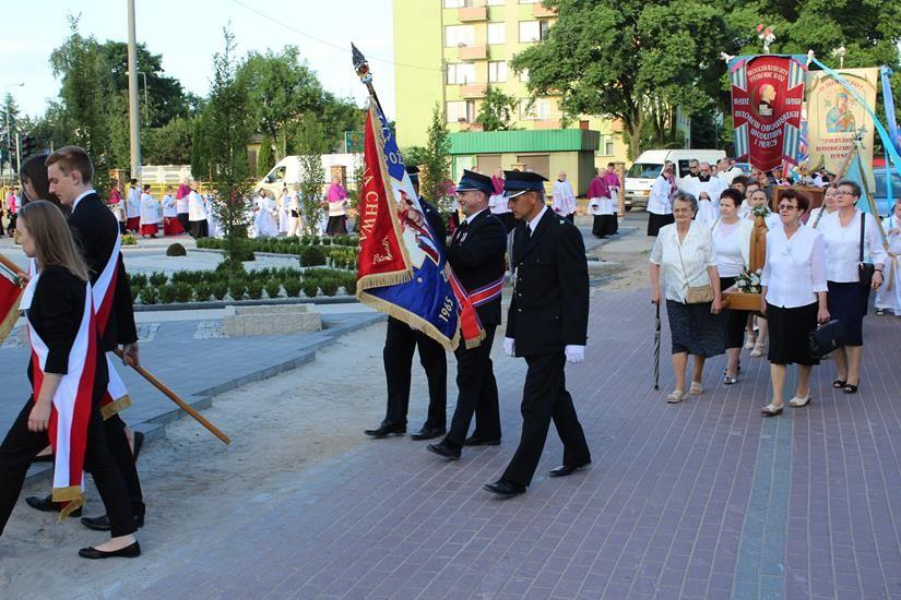 Zdj. nr. 25. Jubileusz 30-lecia erygowania parafii