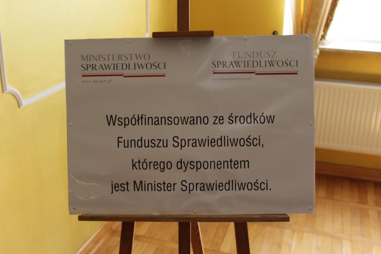 Przekazanie sprzętu dla strażaków