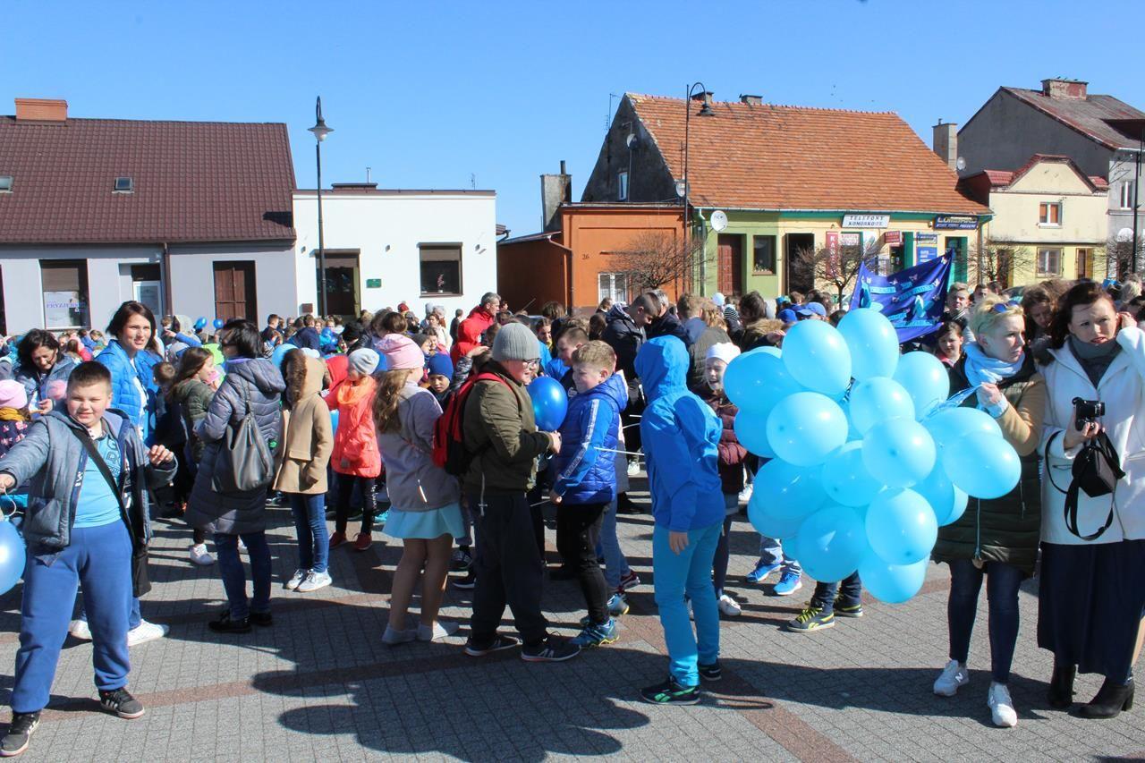 Zdj. nr. 18. Lipno obchodzi Światowy Dzień Świadomości Autyzmu