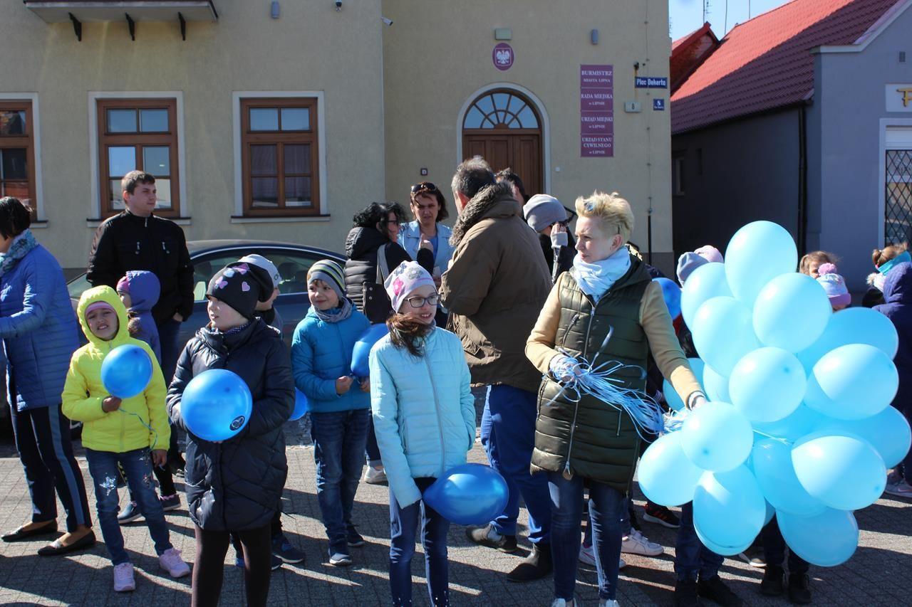 Zdj. nr. 23. Lipno obchodzi Światowy Dzień Świadomości Autyzmu