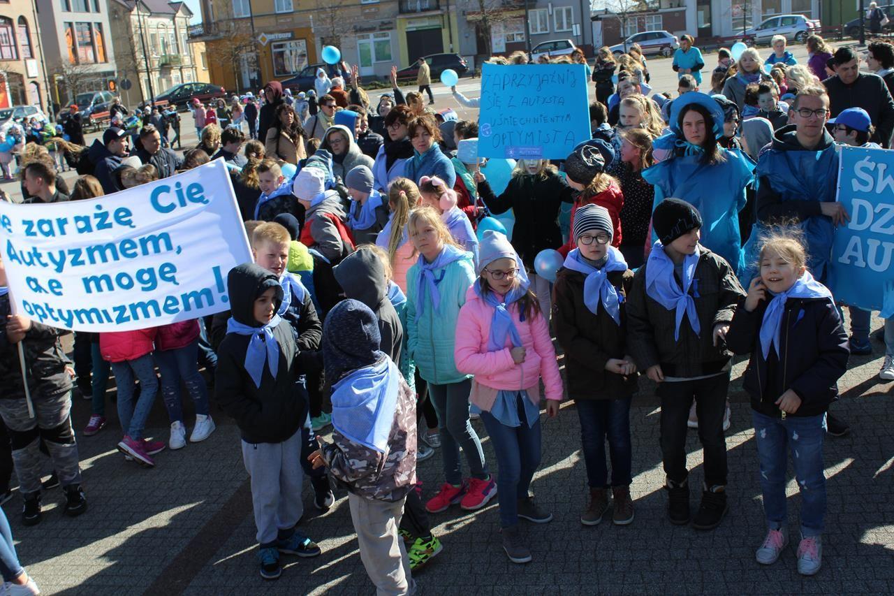 Zdj. nr. 26. Lipno obchodzi Światowy Dzień Świadomości Autyzmu