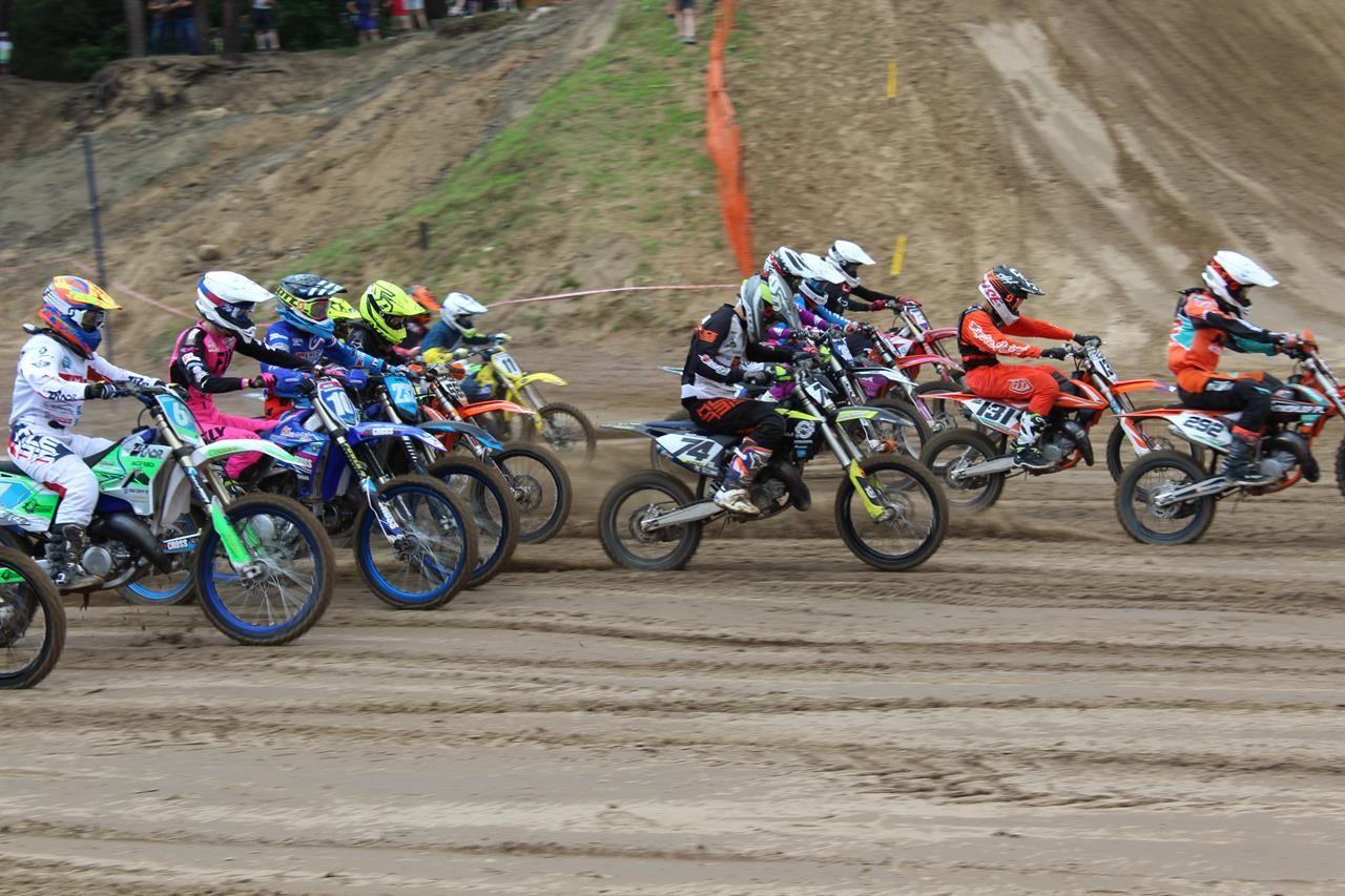 Zdj. nr. 28. Motocross – V runda Mistrzostw Strefy Północnej Polski Mistrzostwa Okręgu Bydgoskiego