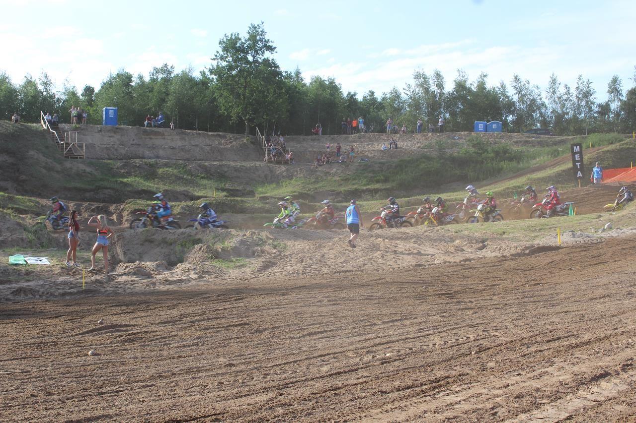 Zdj. nr. 128. Motocross – V runda Mistrzostw Strefy Północnej Polski Mistrzostwa Okręgu Bydgoskiego