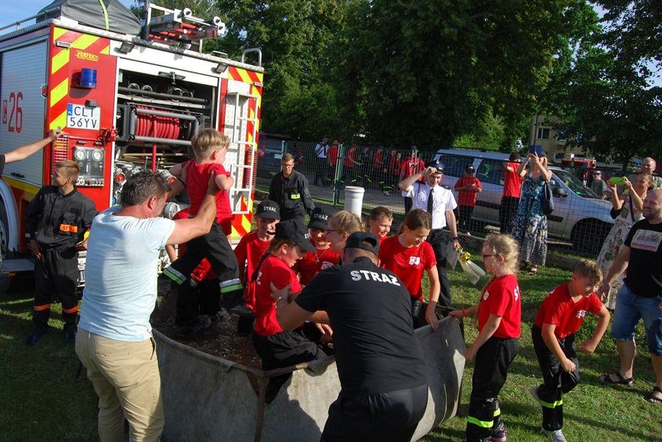 Zdj. nr. 9. VI Ogólnopowiatowe Zawody Sportowo – Pożarnicze Młodzieżowych Drużyn Pożarniczych CTIF