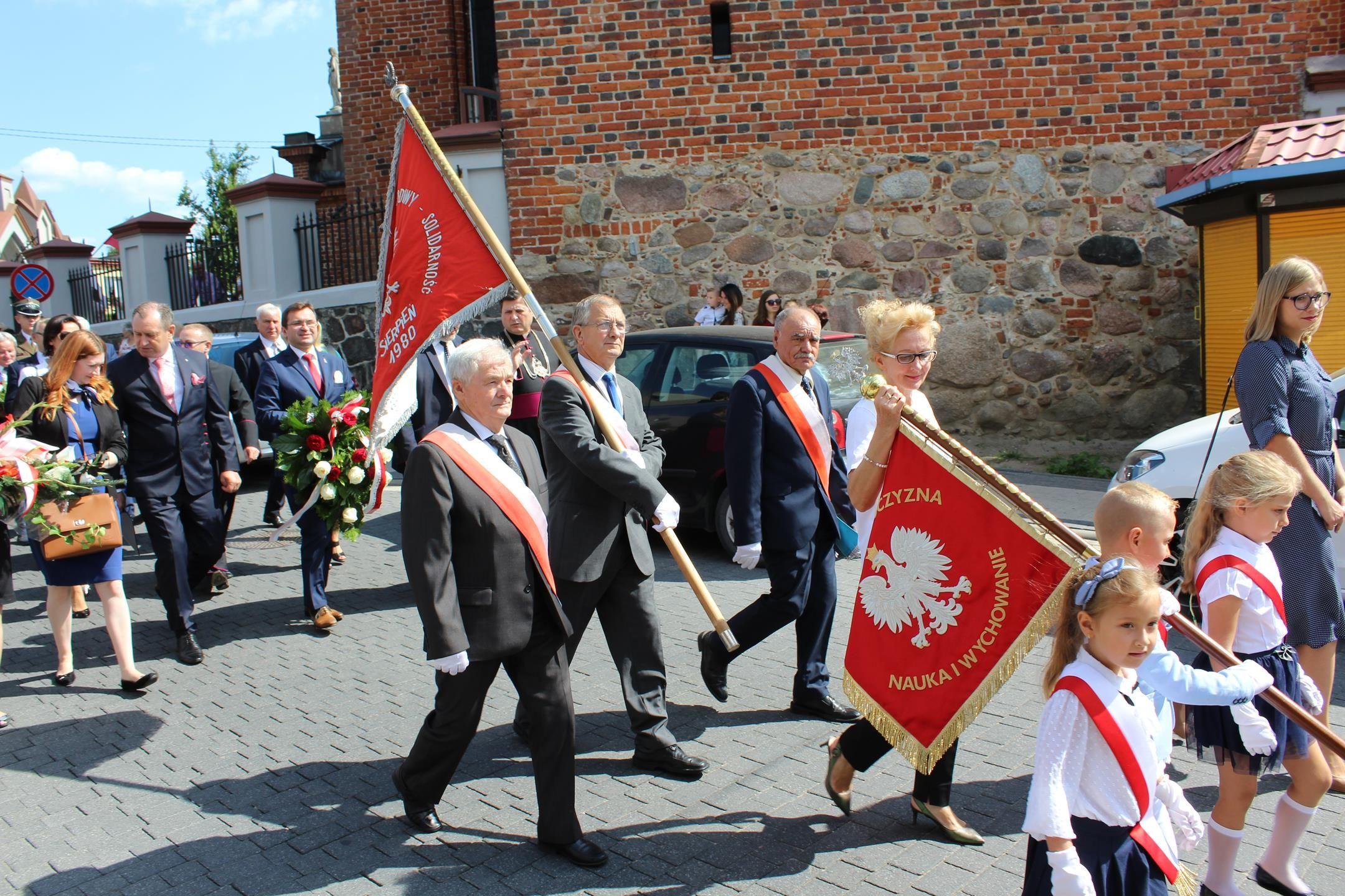 Zdj. nr. 33. Obchody Święta Wojska Polskiego