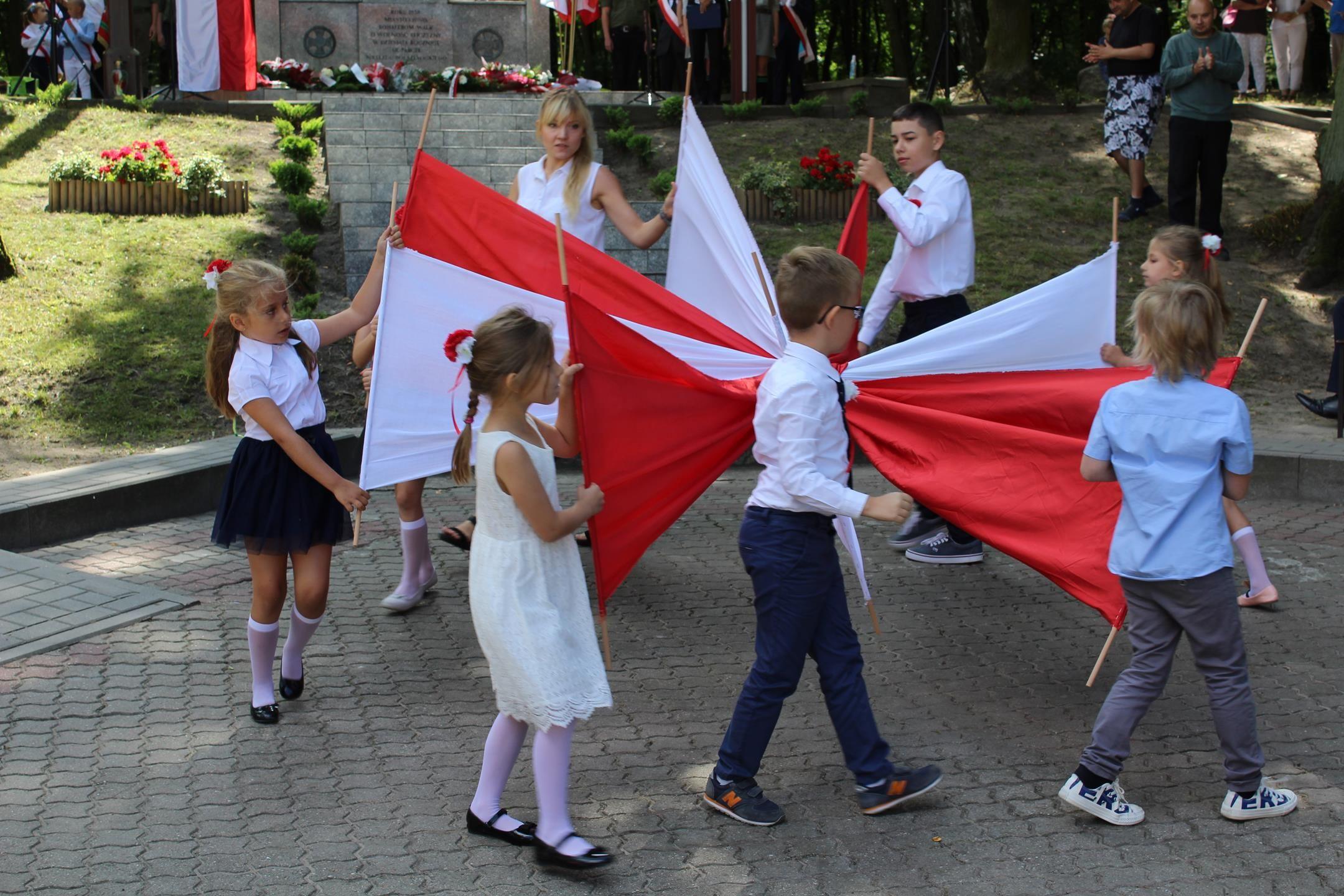 Zdj. nr. 126. Obchody Święta Wojska Polskiego