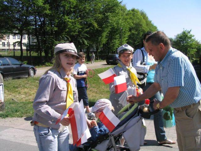 Zdj. nr. 8. Święto flagi - 2 maja 2009