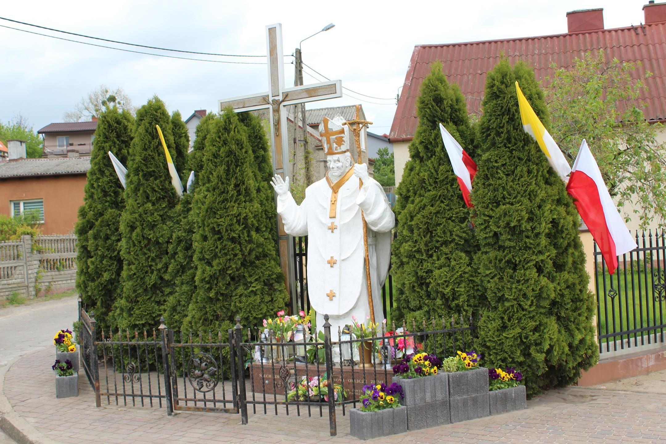 Zdj. nr. 1. 100. rocznica urodzin papieża Polaka – św. Jana Pawła II