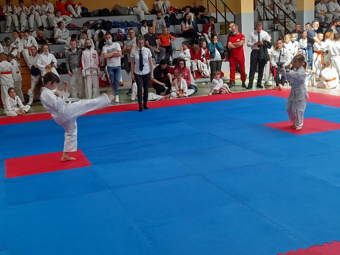 Otwarte Mistrzostwa w Karate Kyokushin w Kożuchowie - kliknięcie spowoduje powiększenie 