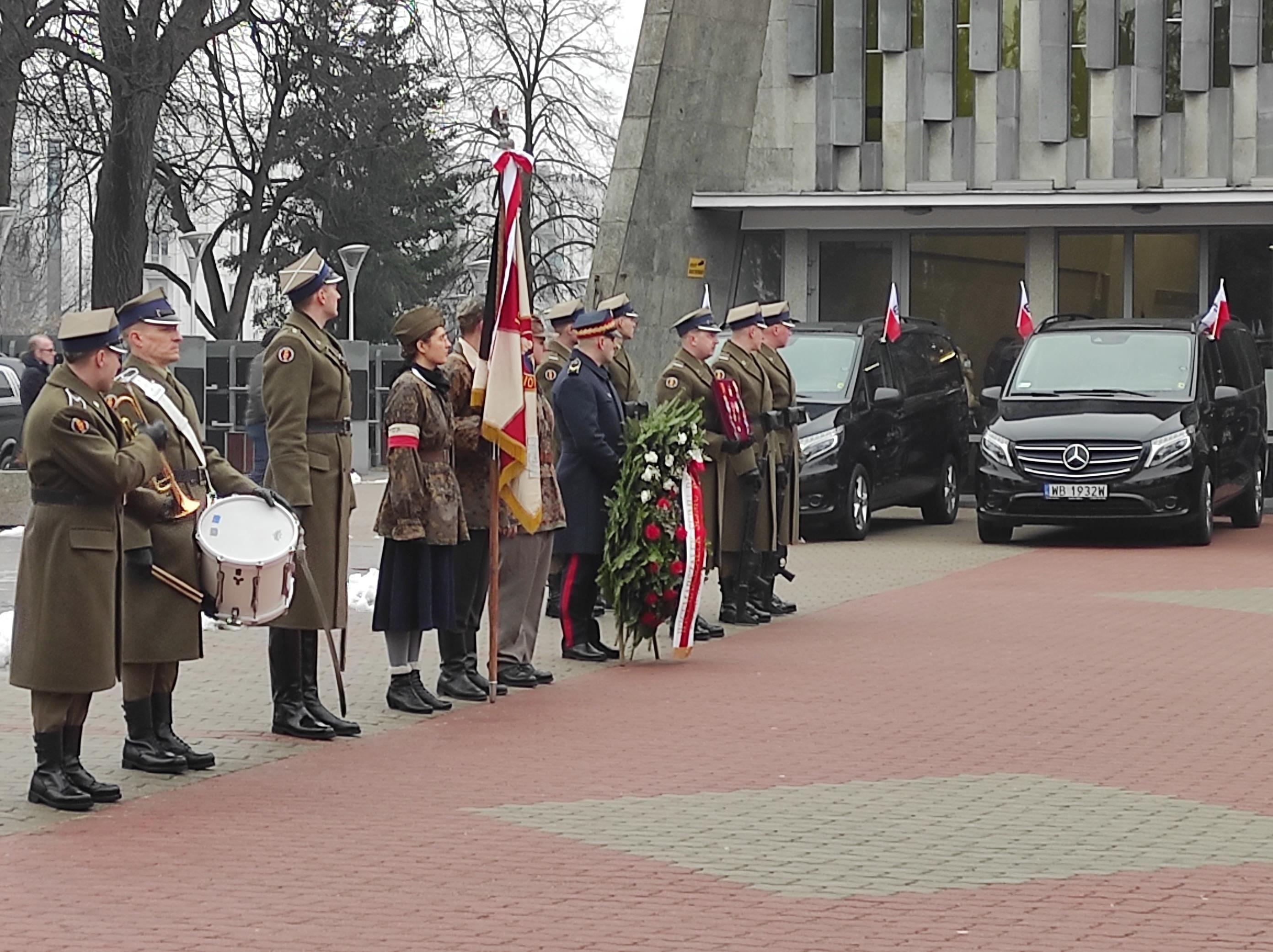 Zdj. nr. 10. Ostatnie pożegnanie Powstańca Warszawskiego i Honorowego Obywatela Miasta Lipna