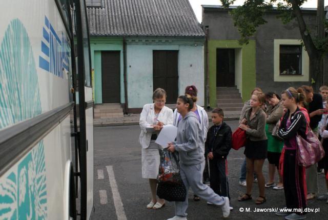 Zdj. nr. 7. Wyjazd dzieci z MKRPA na kolonie - sierpień 2010