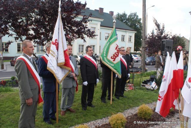 Zdj. nr. 8. Odsłonięcie obelisku XXX-lecia Solidarności - 5 września 2010