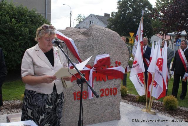 Zdj. nr. 11. Odsłonięcie obelisku XXX-lecia Solidarności - 5 września 2010