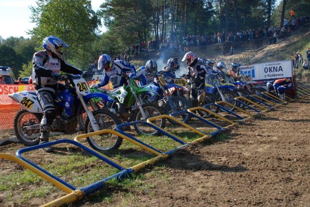 Zdj. nr. 16. Międzynarodowy Motocross o puchar PZM, Marszałka Województwa Kujawsko–Pomorskiego, Starosty Lipnowskiego, Burmistrza Miasta Lipna oraz Wójta Gminy Lipno. 