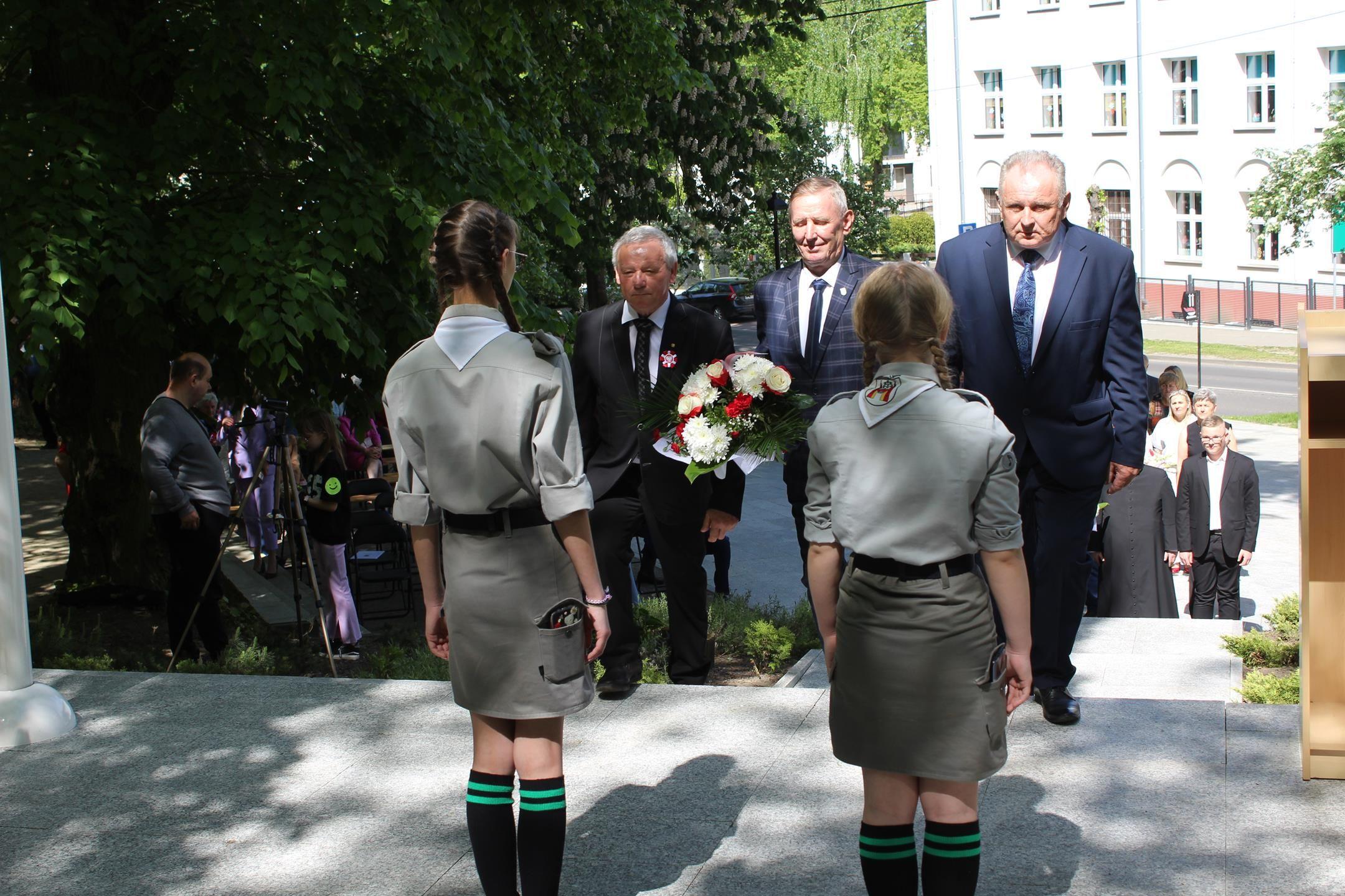 Zdj. nr. 137. Lipnowski obchody 233. rocznicy uchwalenia Konstytucji 3 Maja