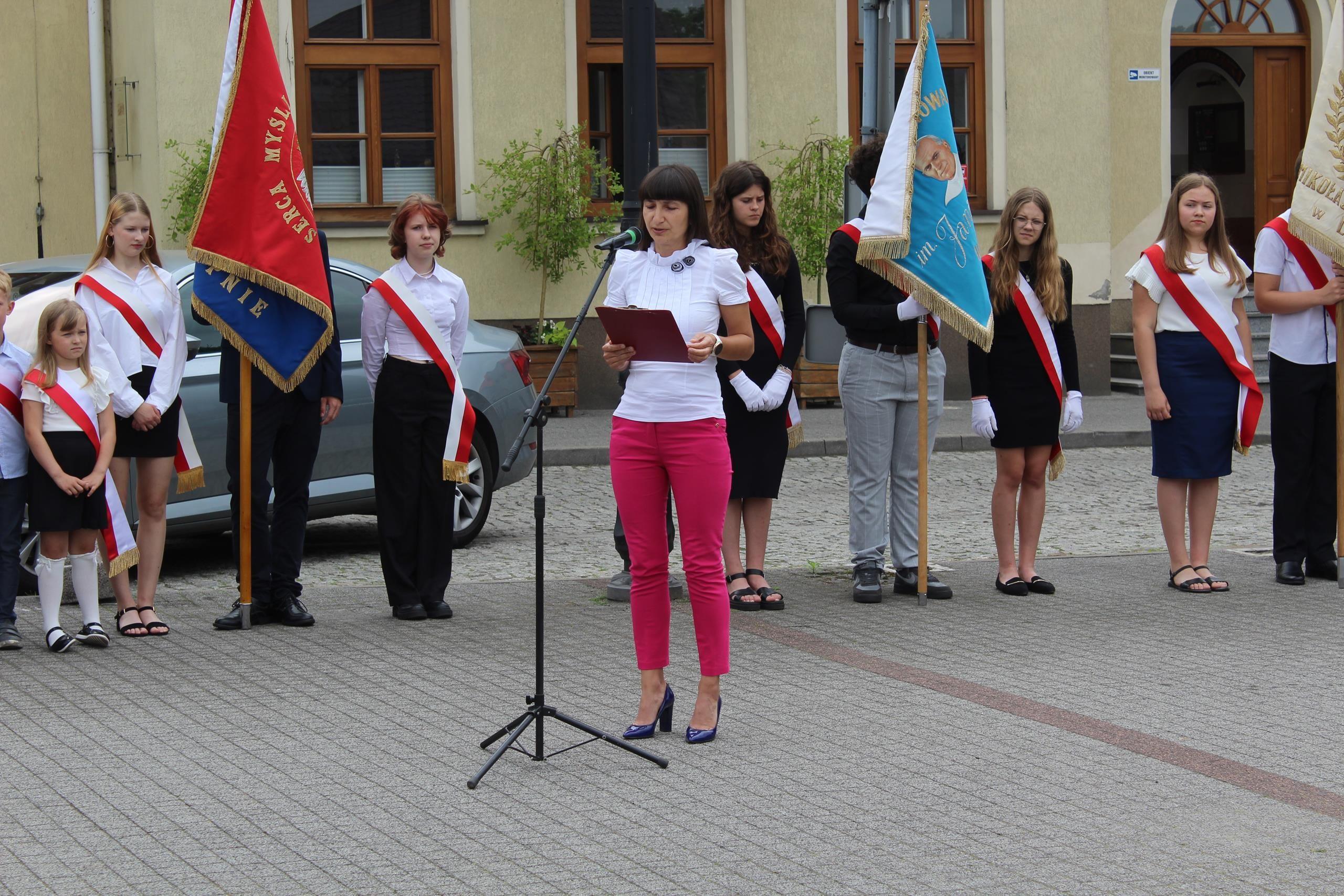 Zdj. nr. 15. Odsłonięcie popiersia Zygmunta Uzarowicza - 4 czerwca 2024 r.