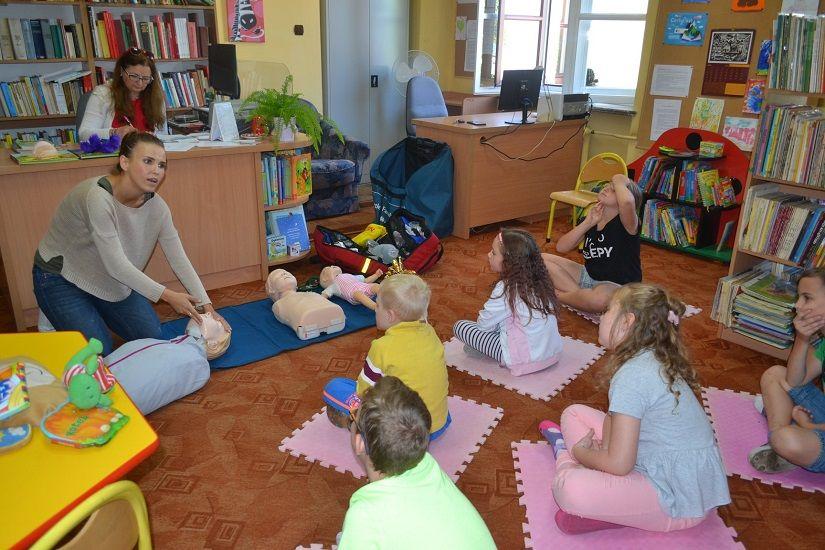 Wesoło i bezpiecznie w bibliotece