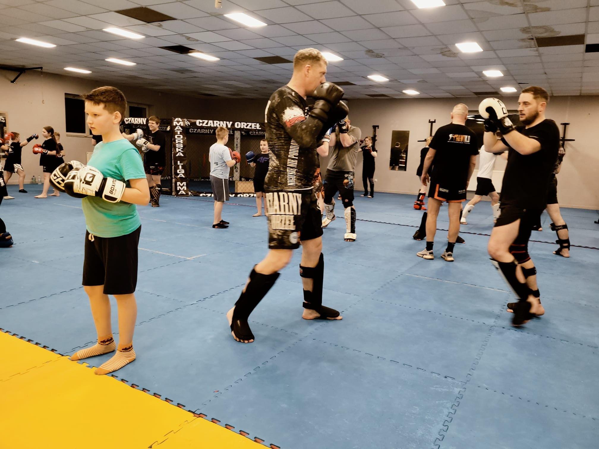 Zdj. nr. 2. Egzaminy na kolejne stopnie kickboxingu - 19 marca 2025 r.