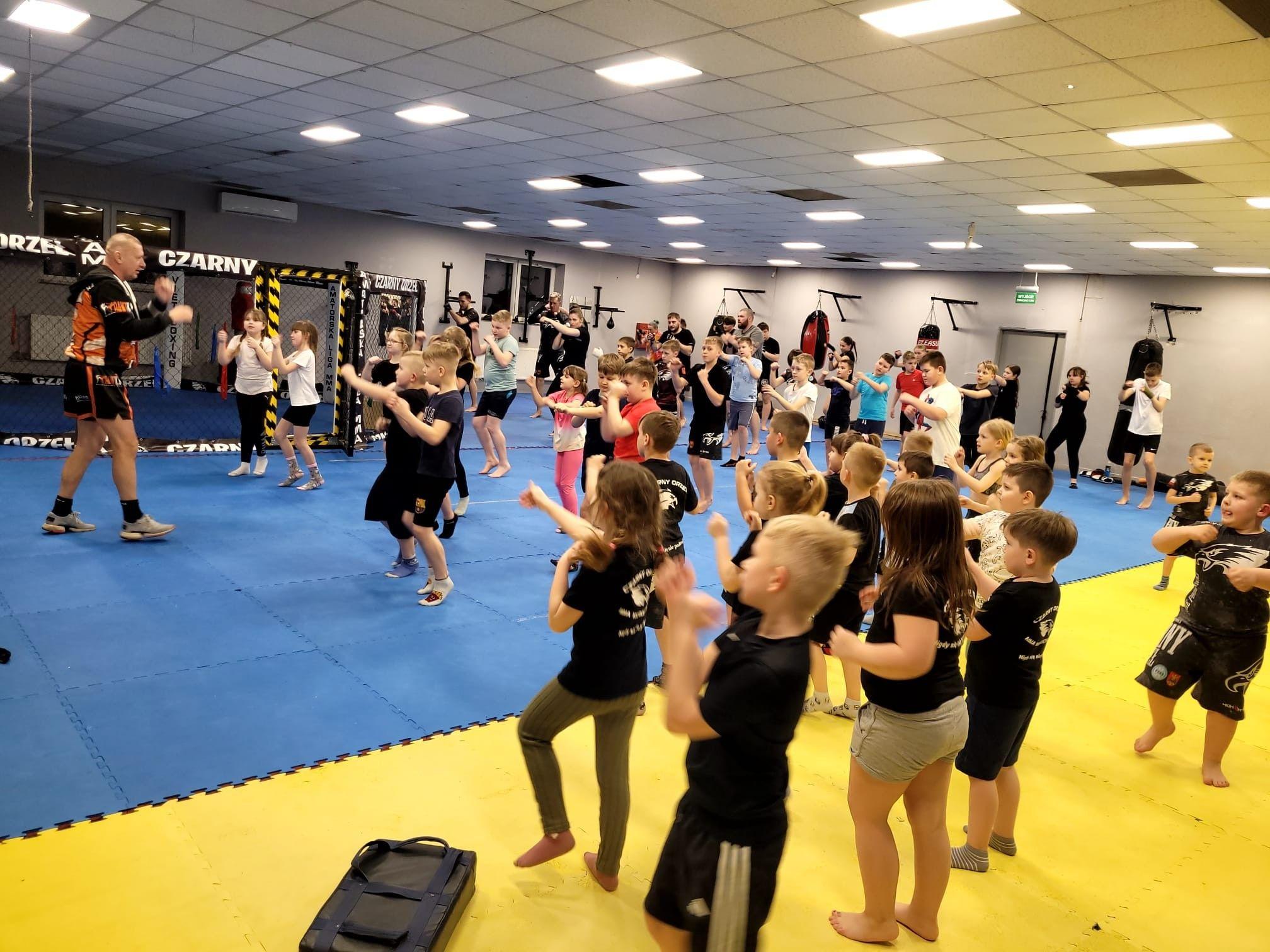 Zdj. nr. 5. Egzaminy na kolejne stopnie kickboxingu - 19 marca 2025 r.