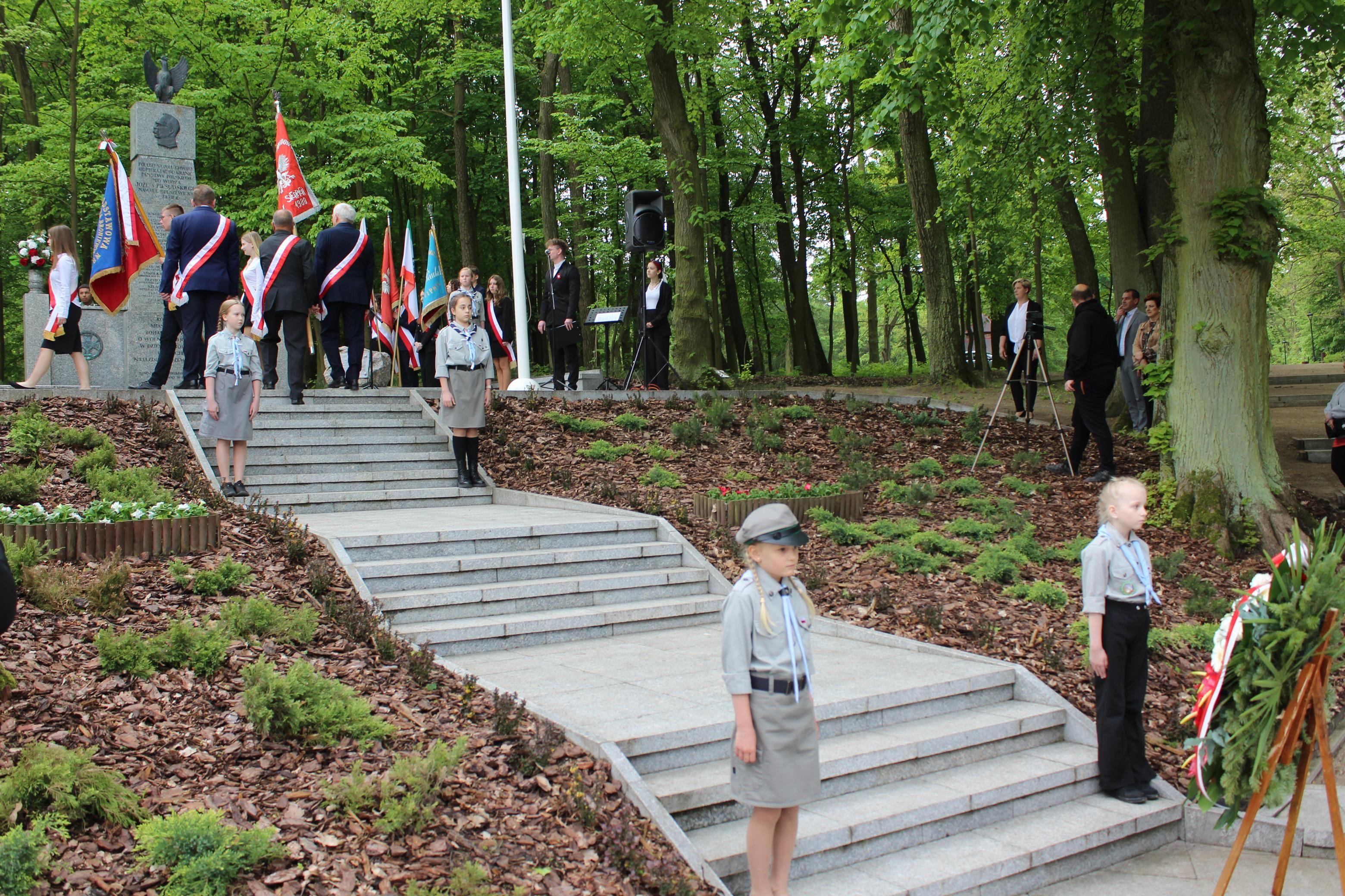 Zdj. nr. 15. Lipnowskie obchody 234. rocznicy uchwalenia Konstytucji 3 Maja