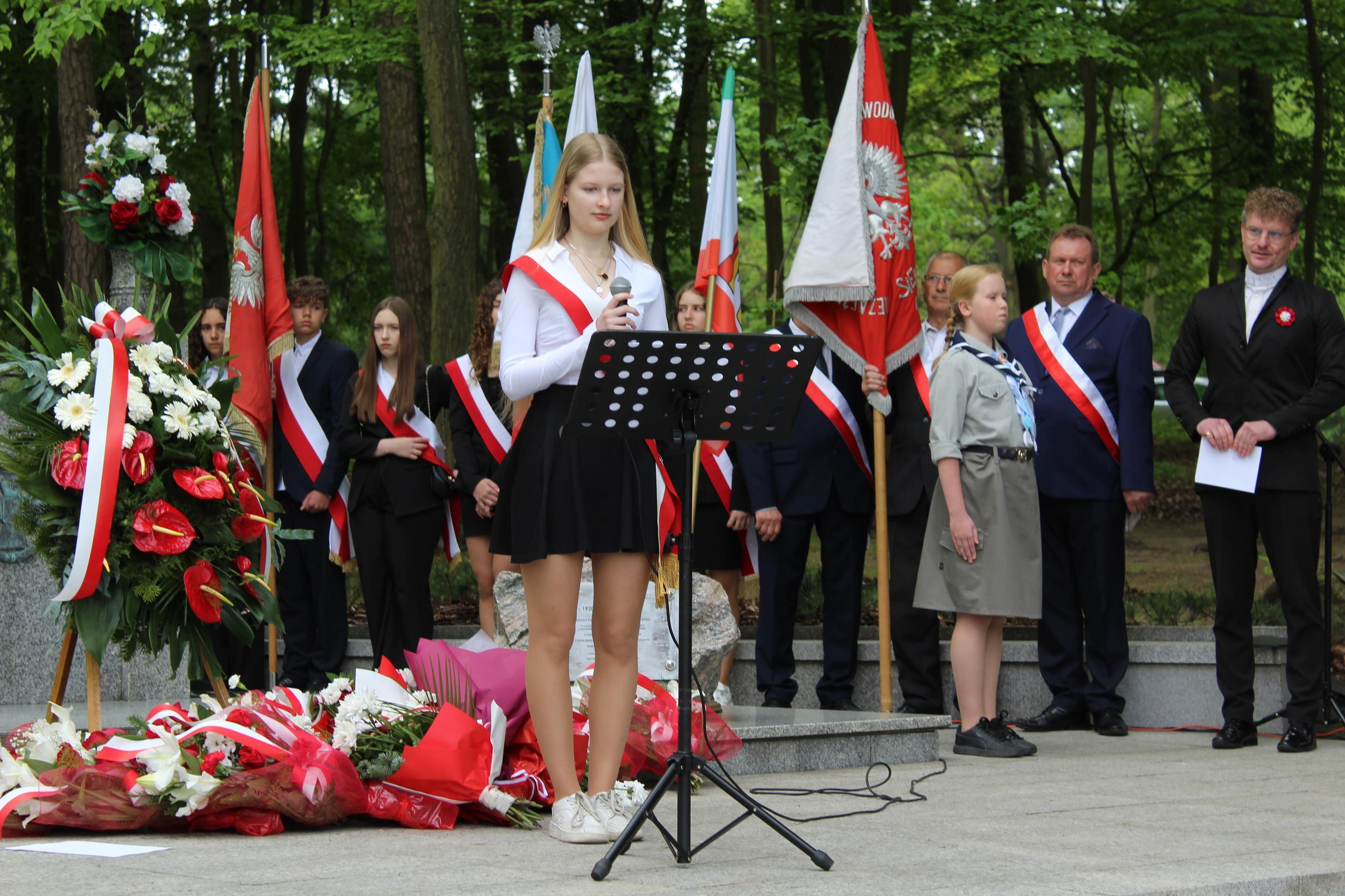 Zdj. nr. 22. Lipnowskie obchody 234. rocznicy uchwalenia Konstytucji 3 Maja