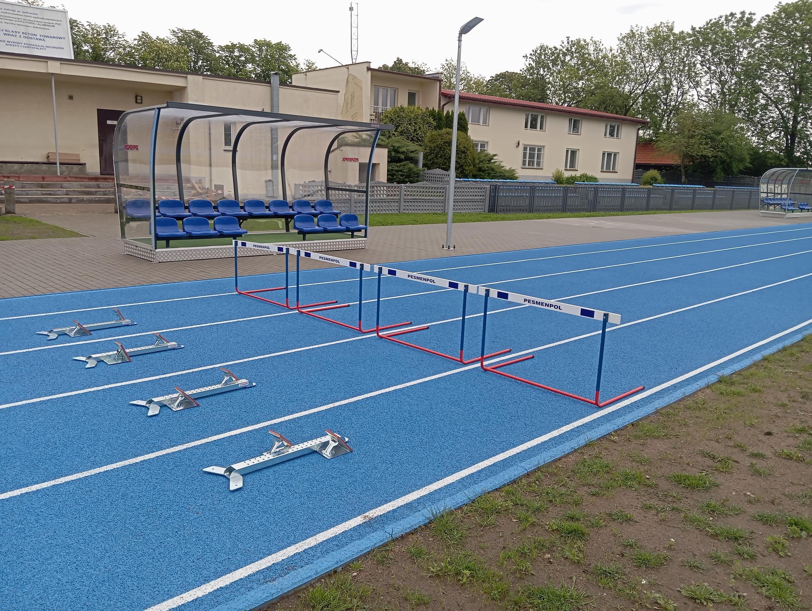 Zdj. nr. 9. Nowa bieżnia na Stadionie Miejskim w Lipnie