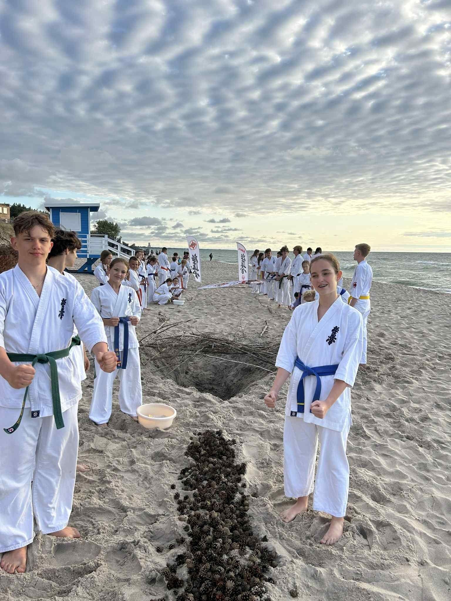 Zdj. nr. 6. Letni wypoczynek Lipnowskiego Klubu Kyokushin Karate - lipiec 2025