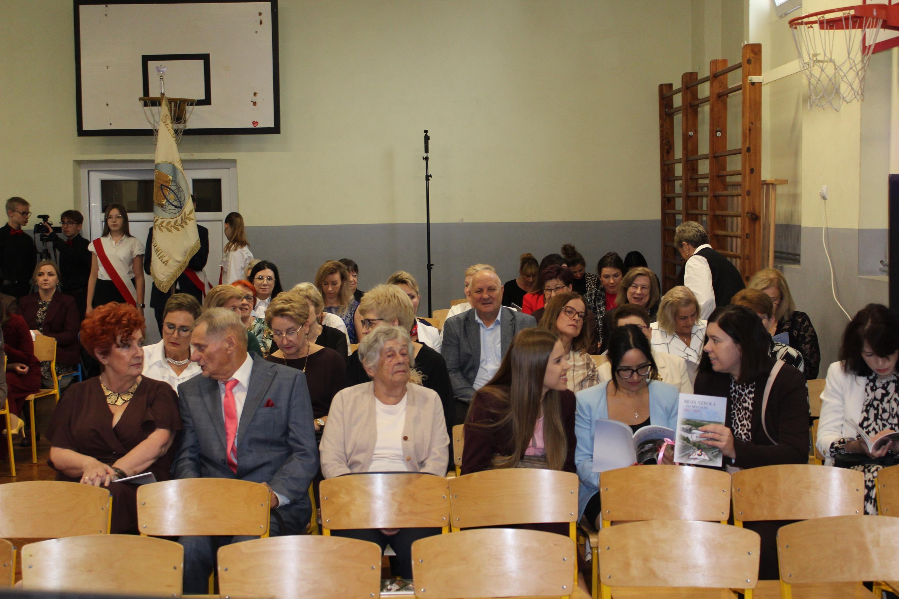 Zdj. nr. 23. Jubileusz 65-lecia Szkoły Podstawowej nr 3 w Lipnie im. Mikołaja Kopernika - 14 października 2025 r.