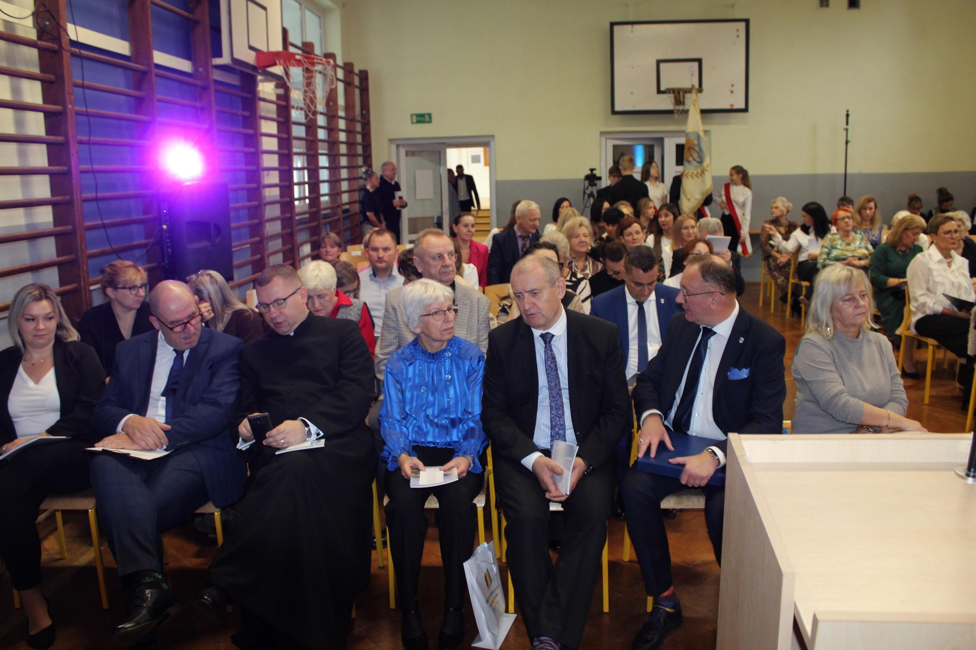 Zdj. nr. 24. Jubileusz 65-lecia Szkoły Podstawowej nr 3 w Lipnie im. Mikołaja Kopernika - 14 października 2025 r.