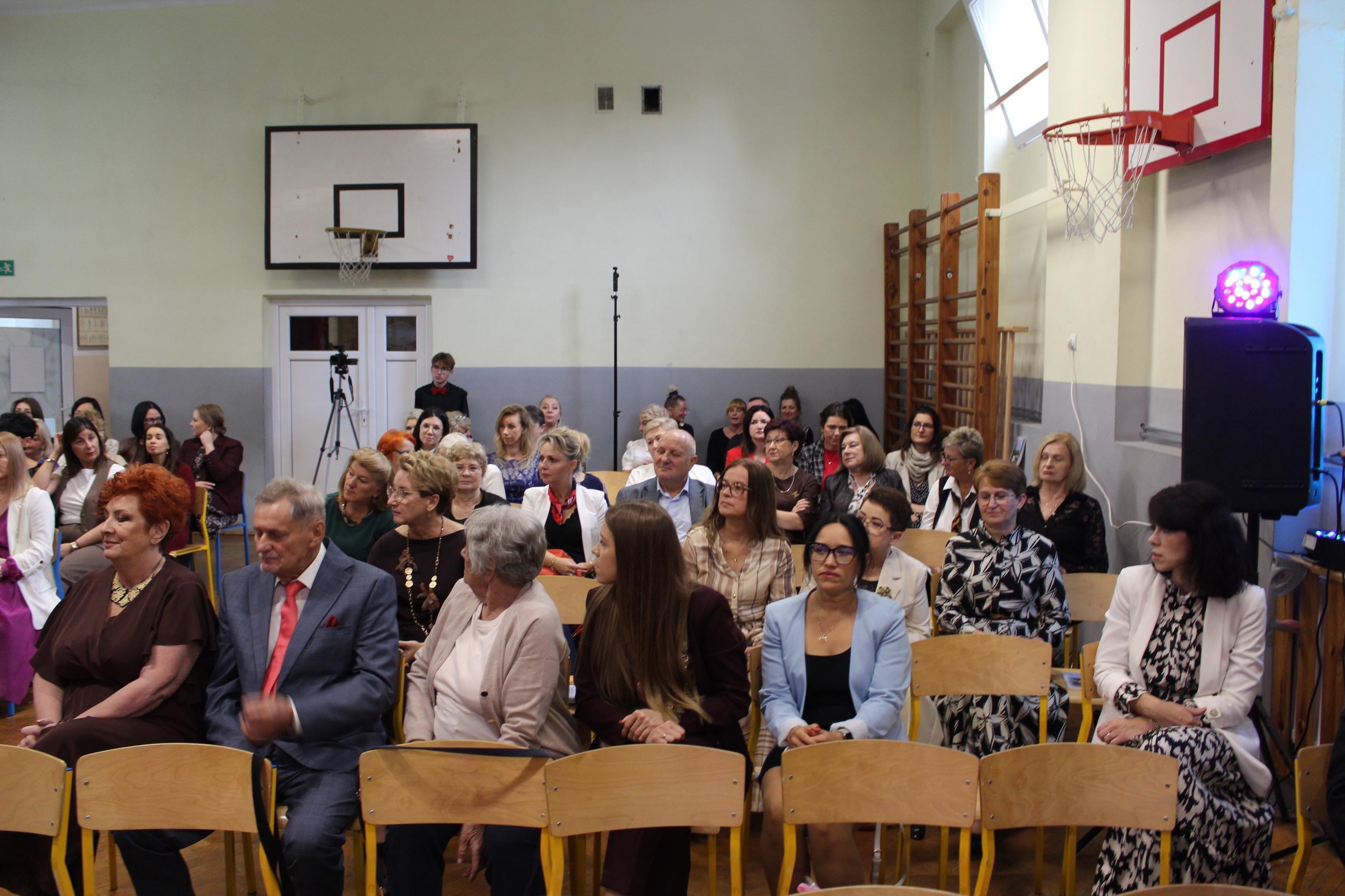 Zdj. nr. 37. Jubileusz 65-lecia Szkoły Podstawowej nr 3 w Lipnie im. Mikołaja Kopernika - 14 października 2025 r.