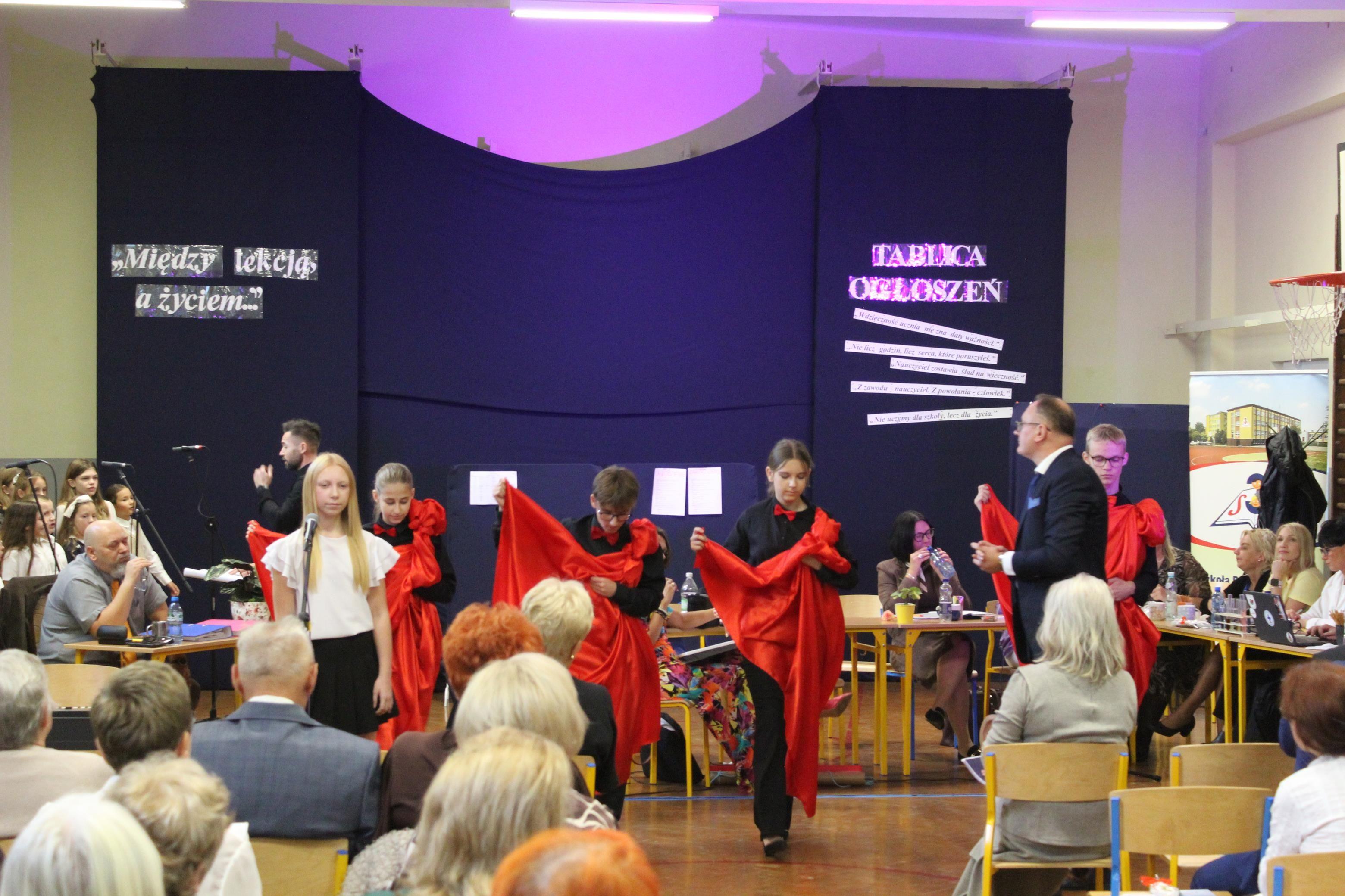 Zdj. nr. 57. Jubileusz 65-lecia Szkoły Podstawowej nr 3 w Lipnie im. Mikołaja Kopernika - 14 października 2025 r.