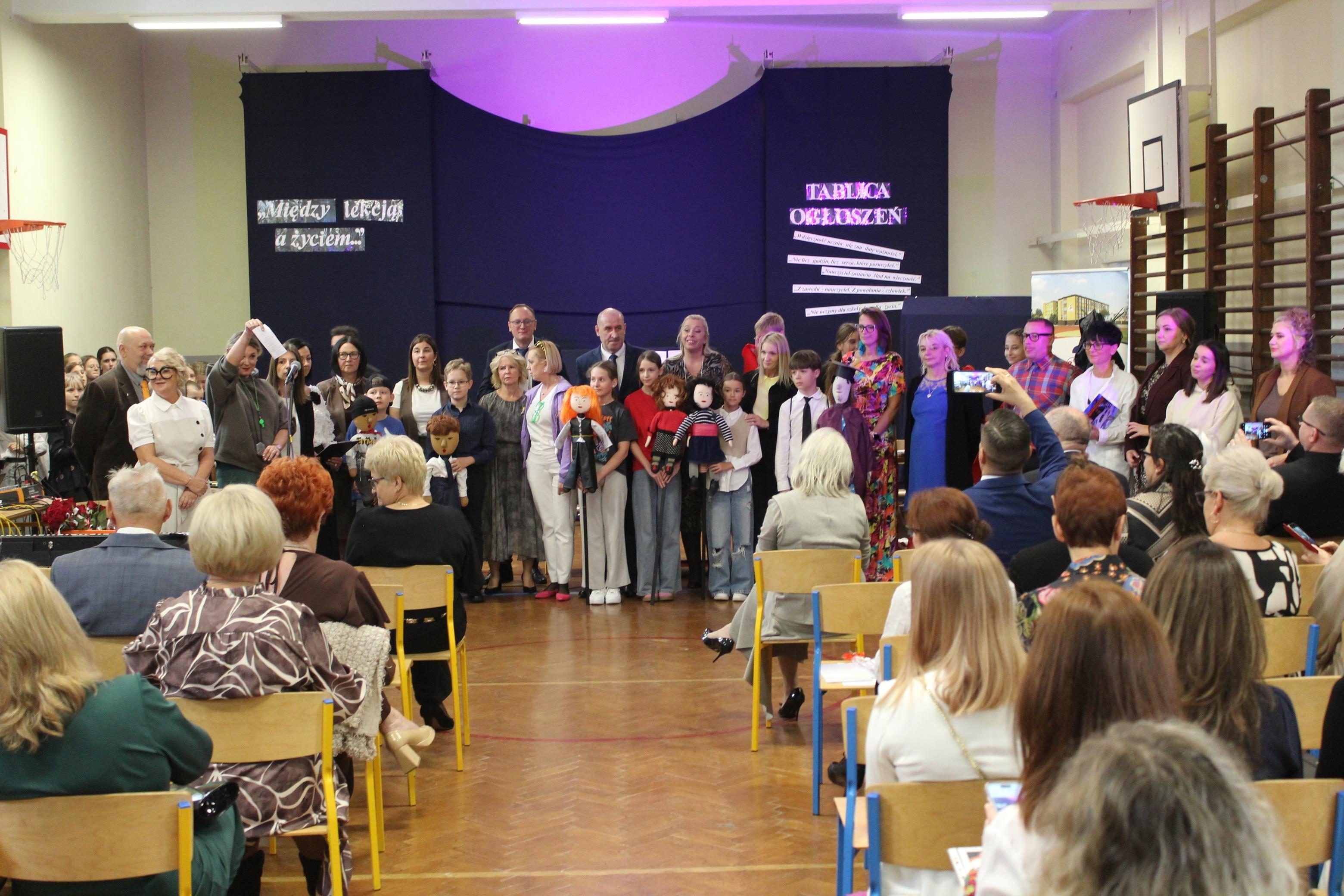 Zdj. nr. 74. Jubileusz 65-lecia Szkoły Podstawowej nr 3 w Lipnie im. Mikołaja Kopernika - 14 października 2025 r.