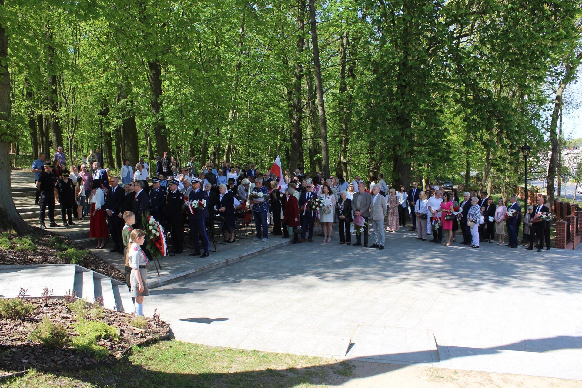 Zdj. nr. 4. Lipnowskie obchody 235. rocznicy uchwalenia Konstytucji 3 Maja